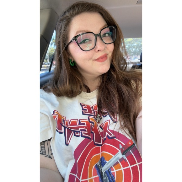 Meet your Posher, Taylor - Picture 1 of 1